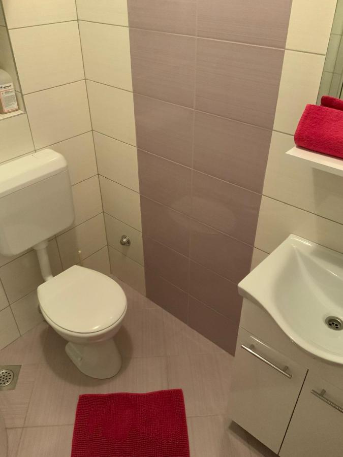Apartman Lili Затон Екстериор снимка