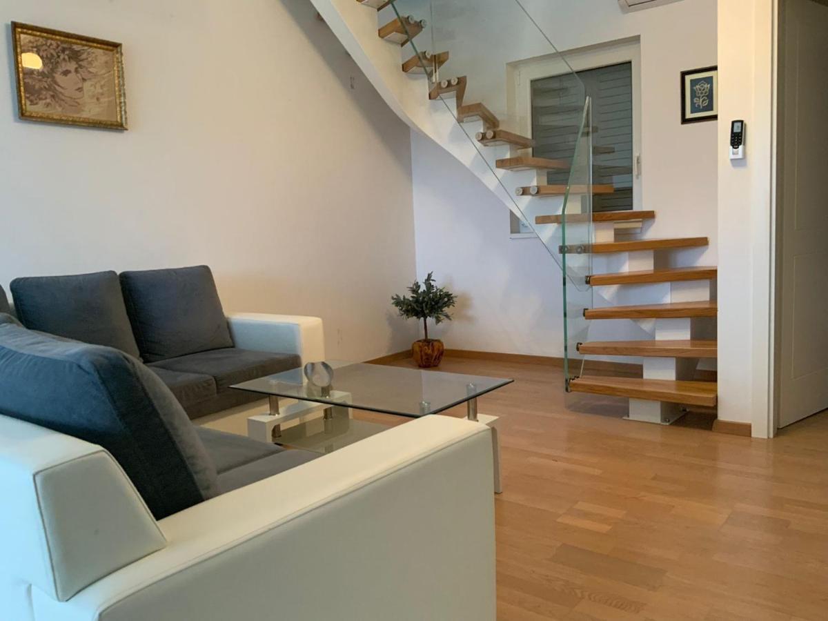 Apartman Lili Затон Екстериор снимка
