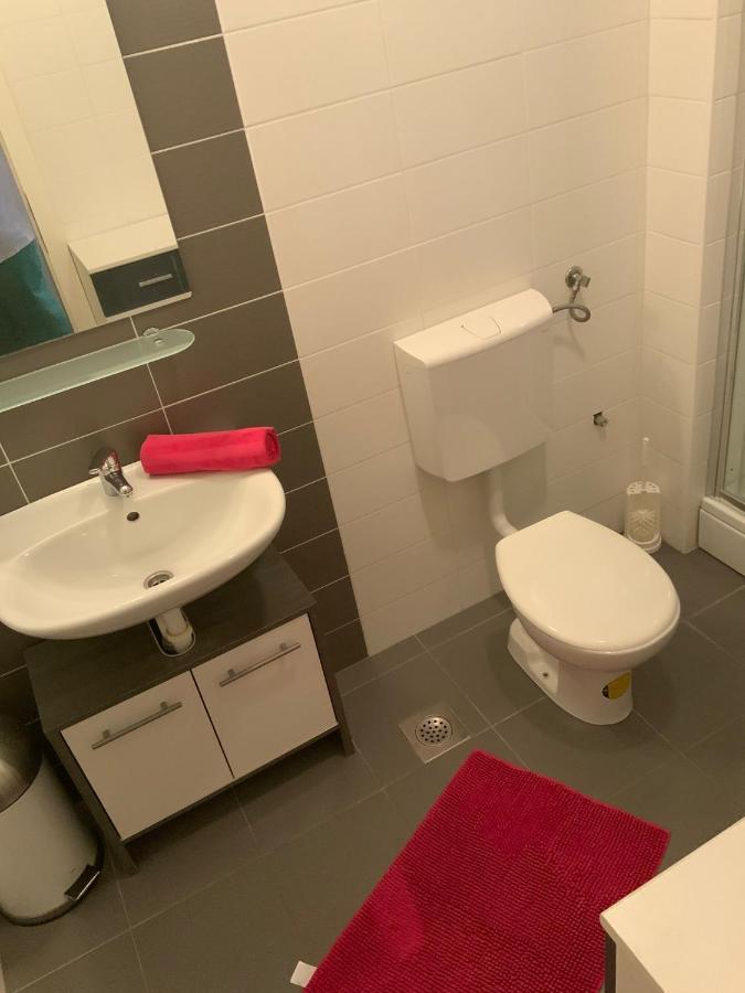 Apartman Lili Затон Екстериор снимка